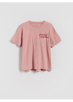 Reserved - T-shirt z nadrukiem - różowy ze sklepu Reserved w kategorii Bluzki dziewczęce - zdjęcie 185937899