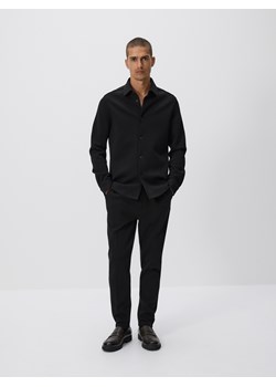 Reserved - Gładka koszula slim fit - czarny ze sklepu Reserved w kategorii Koszule męskie - zdjęcie 185944936