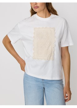 Reserved - T-shirt z haftowaną aplikacją - złamana biel ze sklepu Reserved w kategorii Bluzki damskie - zdjęcie 185951299
