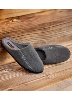 Kapcie podszyte polarem ze sklepu Atlas For Men w kategorii Kapcie męskie - zdjęcie 185952327