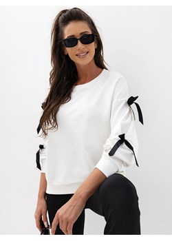 bluza angelo biała one size ze sklepu UBRA w kategorii Bluzy damskie - zdjęcie 185958516