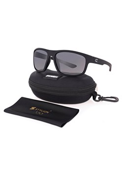 Duże męskie sportowe okulary przeciwsłoneczne z polaryzacją i filtrem UV400 Czarne POL-446 ze sklepu Stylion w kategorii Okulary przeciwsłoneczne męskie - zdjęcie 185962965