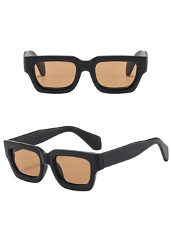 Okulary przeciwsłoneczne z filtrem UV400 STL21A czarne + akcesoria ze sklepu Stylion w kategorii Okulary przeciwsłoneczne damskie - zdjęcie 185965285