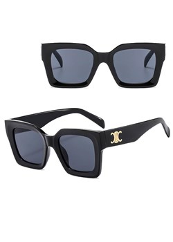 Okulary przeciwsłoneczne z filtrem UV400 STL24 czarne + akcesoria ze sklepu Stylion w kategorii Okulary przeciwsłoneczne damskie - zdjęcie 185965309