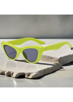Okulary przeciwsłoneczne Kocie z filtrem UV400 STL35D limonkowy + akcesoria ze sklepu Stylion w kategorii Okulary przeciwsłoneczne damskie - zdjęcie 185965405