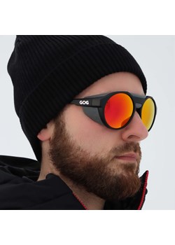 Górskie okulary z osłonkami przeciwsłoneczne fotochromowe GOG E495-2 w kat.2-4 ze sklepu Stylion w kategorii Okulary przeciwsłoneczne męskie - zdjęcie 185966259