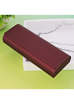 Etui okularowe na magnes STHC-14C bordowe ze sklepu Stylion w kategorii Okulary zerówki męskie - zdjęcie 185966526