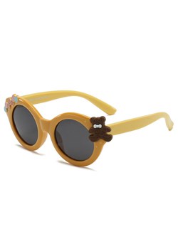 Dziecięce 3-6 lat gumowe okulary przeciwsłoneczne polaryzacyjne POL-JR-68D żółte - id: 9947 - marki Stylion - 185966605 Dziecięce 3-6 lat gumowe okulary przeciwsłoneczne polaryzacyjne POL-JR-68D żółte ze sklepu Stylion w kategorii Okulary przeciwsłoneczne dziecięce - zdjęcie 185966605
