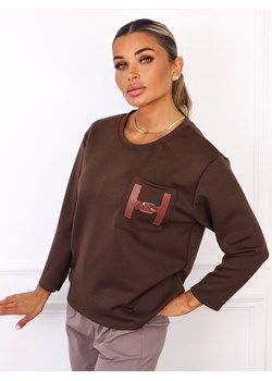 BLUZKA Z MASEŁKOWEGO MATERIAŁU Z KIESZENIĄ- CIEMNOBRĄZOWA ze sklepu olika.com.pl w kategorii Bluzy damskie - zdjęcie 185968345
