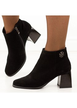 Czarne zamszowe Polskie botki damskie Deoni D395 ze sklepu suzana.pl w kategorii Botki - zdjęcie 185971487