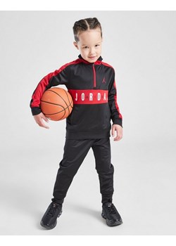 JORDAN KOMPLET POLY 1/4 ZIP ST BLK/RED B ze sklepu JD Sports  w kategorii Komplety chłopięce - zdjęcie 185978389