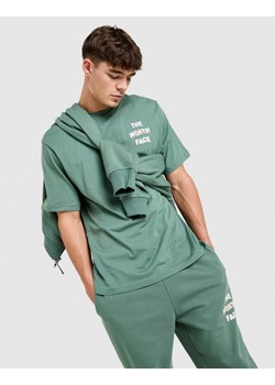 THE NORTH FACE T-SHIRT SOBRETTA OS T DKGN ze sklepu JD Sports  w kategorii T-shirty męskie - zdjęcie 185980808
