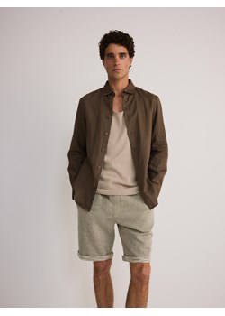Reserved - Strukturalne szorty regular - jasny zielony ze sklepu Reserved w kategorii Spodenki męskie - zdjęcie 185999785
