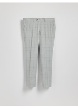 Reserved - Spodnie slim fit z kantem - jasnoszary ze sklepu Reserved w kategorii Spodnie męskie - zdjęcie 186012867