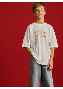 Reserved - T-shirt z nadrukiem - złamana biel ze sklepu Reserved w kategorii T-shirty chłopięce - zdjęcie 186024639