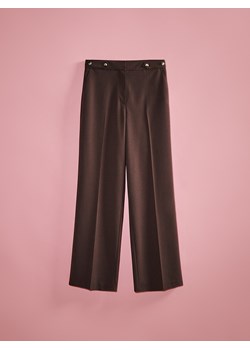 Reserved - Proste spodnie z kantem - ciemnobrązowy ze sklepu Reserved w kategorii Spodnie damskie - zdjęcie 186027447