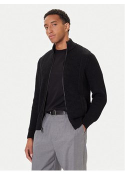 Guess Kardigan M5BR40 Z2ZK2 Czarny Regular Fit ze sklepu MODIVO w kategorii Swetry męskie - zdjęcie 186030088