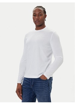 Bugatti Longsleeve 8330-85044D Biały Regular Fit ze sklepu MODIVO w kategorii T-shirty męskie - zdjęcie 186030629