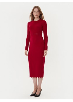 TWINSET Sukienka dzianinowa 252TP3040 Czerwony Slim Fit ze sklepu MODIVO w kategorii Sukienki - zdjęcie 186031037