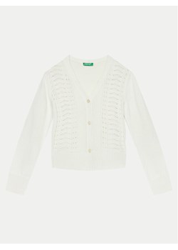 United Colors Of Benetton Kardigan 1370C601Q Biały Regular Fit ze sklepu MODIVO w kategorii Swetry dziewczęce - zdjęcie 186031996