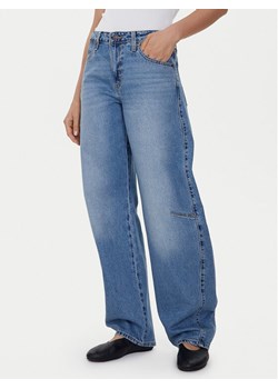Levi's® Jeansy Dad Barrel 0039A-0002 Niebieski Baggy Fit ze sklepu MODIVO w kategorii Jeansy damskie - zdjęcie 186032519