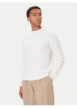 Guess Sweter M5BR42 Z2ZK2 Écru Regular Fit ze sklepu MODIVO w kategorii Swetry męskie - zdjęcie 186033159