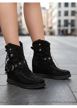Royalfashion Czarne damskie botki z ukrytym koturnem Dibisa ze sklepu royalfashion.pl w kategorii Botki - zdjęcie 186056739
