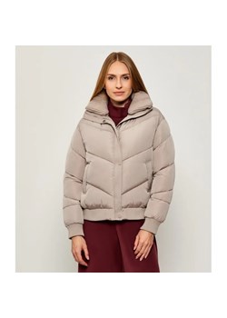 GUESS ACTIVE Kurtka 2w1 DORA | Regular Fit ze sklepu Gomez Fashion Store w kategorii Kurtki damskie - zdjęcie 186067756