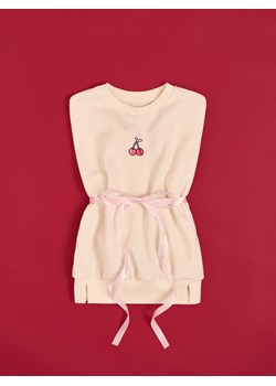 Reserved - Bluza z haftem - złamana biel - id: 437DB-01X - marki Reserved - 186069488 Reserved - Bluza z haftem - złamana biel ze sklepu Reserved w kategorii Bluzy dziewczęce - zdjęcie 186069488