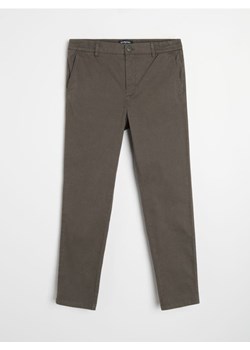 Sinsay - Spodnie chino slim - zielony ze sklepu Sinsay w kategorii Spodnie męskie - zdjęcie 186082106