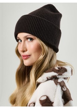 Sinsay - Prążkowana czapka beanie - brązowy ze sklepu Sinsay w kategorii Czapki zimowe damskie - zdjęcie 186083528