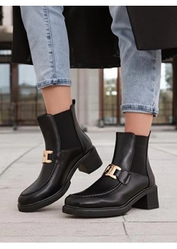 Royalfashion Botki damskie na niskim słupku Ewios ze sklepu royalfashion.pl w kategorii Botki - zdjęcie 186085539