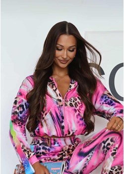 welurowy dres besti multicolor la perla bluza kangurka + krótkie spodenki + top - fuksja panterka ze sklepu STYLOWO w kategorii Komplety i garnitury damskie - zdjęcie 186091335