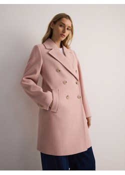 Reserved - Dwurzędowy płaszcz - różowy ze sklepu Reserved w kategorii Płaszcze damskie - zdjęcie 186093435