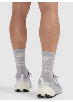 Męskie skarpetki (2-pack) 4F 4FRAW25USOCM512 - multikolor ze sklepu Sportstylestory.com w kategorii Skarpetki męskie - zdjęcie 186095656
