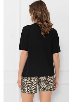 Piżama damska w panterkę na krótki rękaw i krótkie spodnie Kenia, Kolor czarny-panterka, Rozmiar S, Italian Fashion - id: 217098 - marki Italian Fashion - 186120999 Piżama damska w panterkę na krótki rękaw i krótkie spodnie Kenia, Kolor czarny-panterka, Rozmiar S, Italian Fashion ze sklepu Intymna w kategorii Piżamy damskie - zdjęcie 186120999