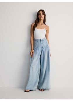 Reserved - Jeansy wide leg z zakładkami - niebieski ze sklepu Reserved w kategorii Jeansy damskie - zdjęcie 186138535