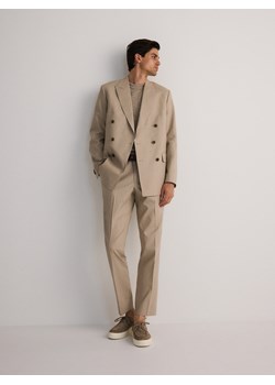 Reserved - Spodnie regular z dodatkiem konopi - beżowy ze sklepu Reserved w kategorii Spodnie męskie - zdjęcie 186148408