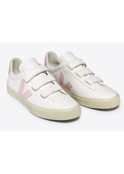 Veja Skórzane sneakersy &quot;Recife Logo&quot; w kolorze białym ze sklepu Limango Polska w kategorii Trampki damskie - zdjęcie 186161318