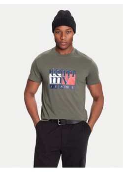 Tommy Jeans T-Shirt DM0DM21977 Khaki Regular Fit ze sklepu MODIVO w kategorii T-shirty męskie - zdjęcie 186167339