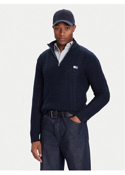 Tommy Jeans Sweter DM0DM22103 Granatowy Regular Fit ze sklepu MODIVO w kategorii Swetry męskie - zdjęcie 186167497