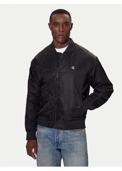 Calvin Klein Jeans Kurtka bomber LV04RC526G Czarny Regular Fit ze sklepu MODIVO w kategorii Kurtki męskie - zdjęcie 186167525