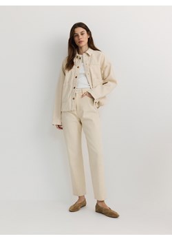 Reserved - Jeansy mom fit slim - beżowy - id: YT196-08J - marki Reserved - 186170889 Reserved - Jeansy mom fit slim - beżowy ze sklepu Reserved w kategorii Jeansy damskie - zdjęcie 186170889