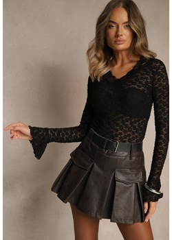 Czarna Bluzka Longsleeve z Koronki z Falbankami przy Rękawach Isonea ze sklepu renee.pl w kategorii Bluzki damskie - zdjęcie 186171647