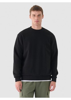 Męska bluza dresowa nierozpinana bez kaptura Outhorn OTHWAW24TSWSM1694 - czarna ze sklepu Sportstylestory.com w kategorii Bluzy męskie - zdjęcie 186174968