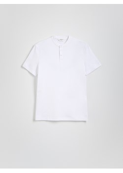 Reserved - Koszulka polo regular ze stójką - biały ze sklepu Reserved w kategorii T-shirty męskie - zdjęcie 186178269