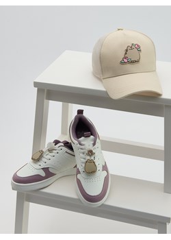 Reserved - Sneakersy z imitacji skóry Pusheen - biały ze sklepu Reserved w kategorii Buty sportowe dziecięce - zdjęcie 186182109