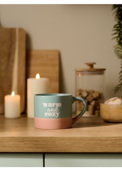 Sinsay - Ceramiczny kubek z uchem i napisem - wielobarwny - id: 344FM-MLC - marki Sinsay - 186185557 Sinsay - Ceramiczny kubek z uchem i napisem - wielobarwny ze sklepu Sinsay w kategorii Kubki - zdjęcie 186185557