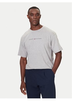 Tommy Hilfiger T-Shirt UM0UM03685 Szary Relaxed Fit ze sklepu MODIVO w kategorii T-shirty męskie - zdjęcie 186186698