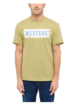 Męski T-Shirt Mustang Style Austin Boa 1016274 6292 - id: 47748 - marki Mustang - 186196978 Męski T-Shirt Mustang Style Austin Boa 1016274 6292 ze sklepu YouNeedit.pl w kategorii T-shirty męskie - zdjęcie 186196978